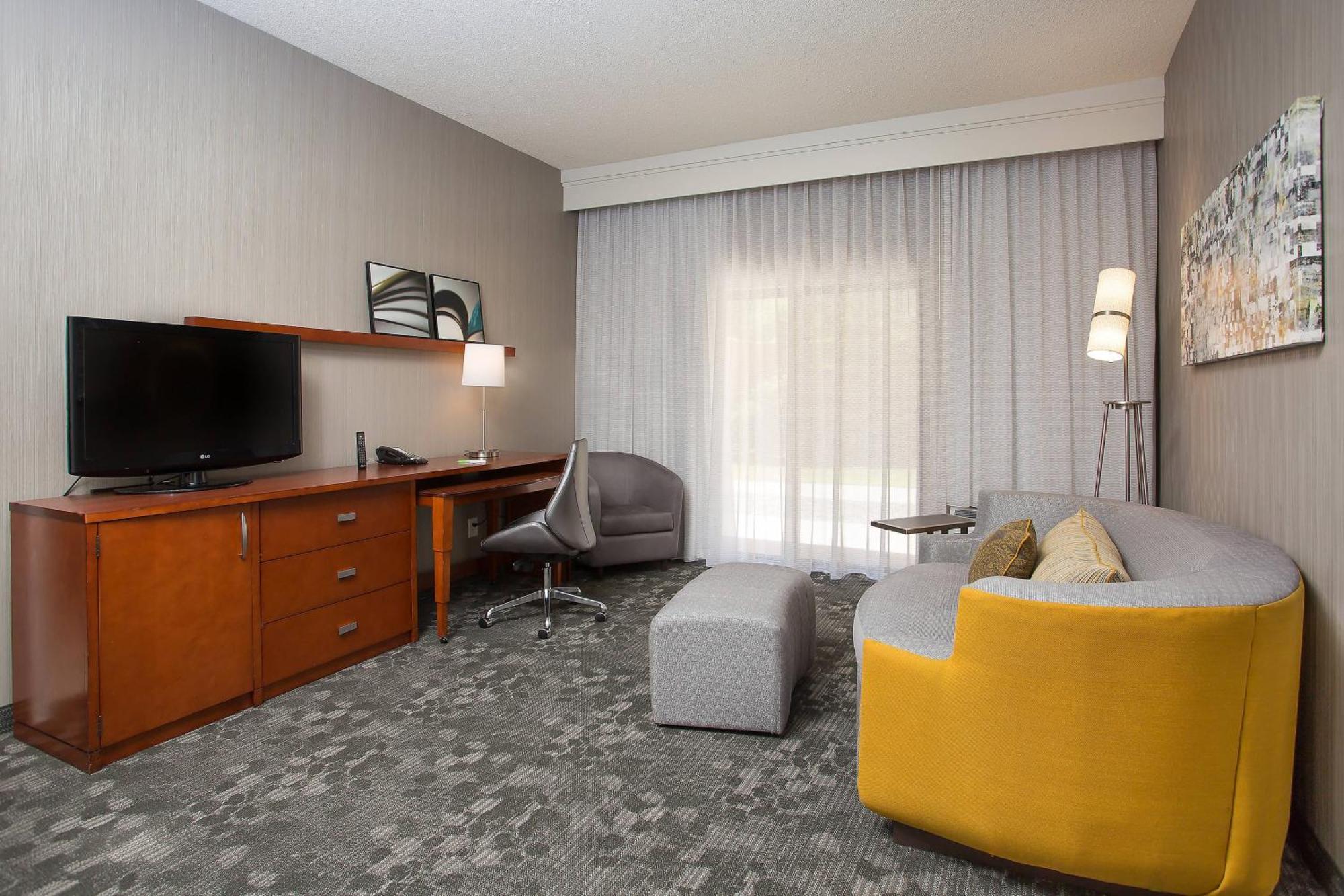 Courtyard By Marriott Boston Westborough Exterior foto